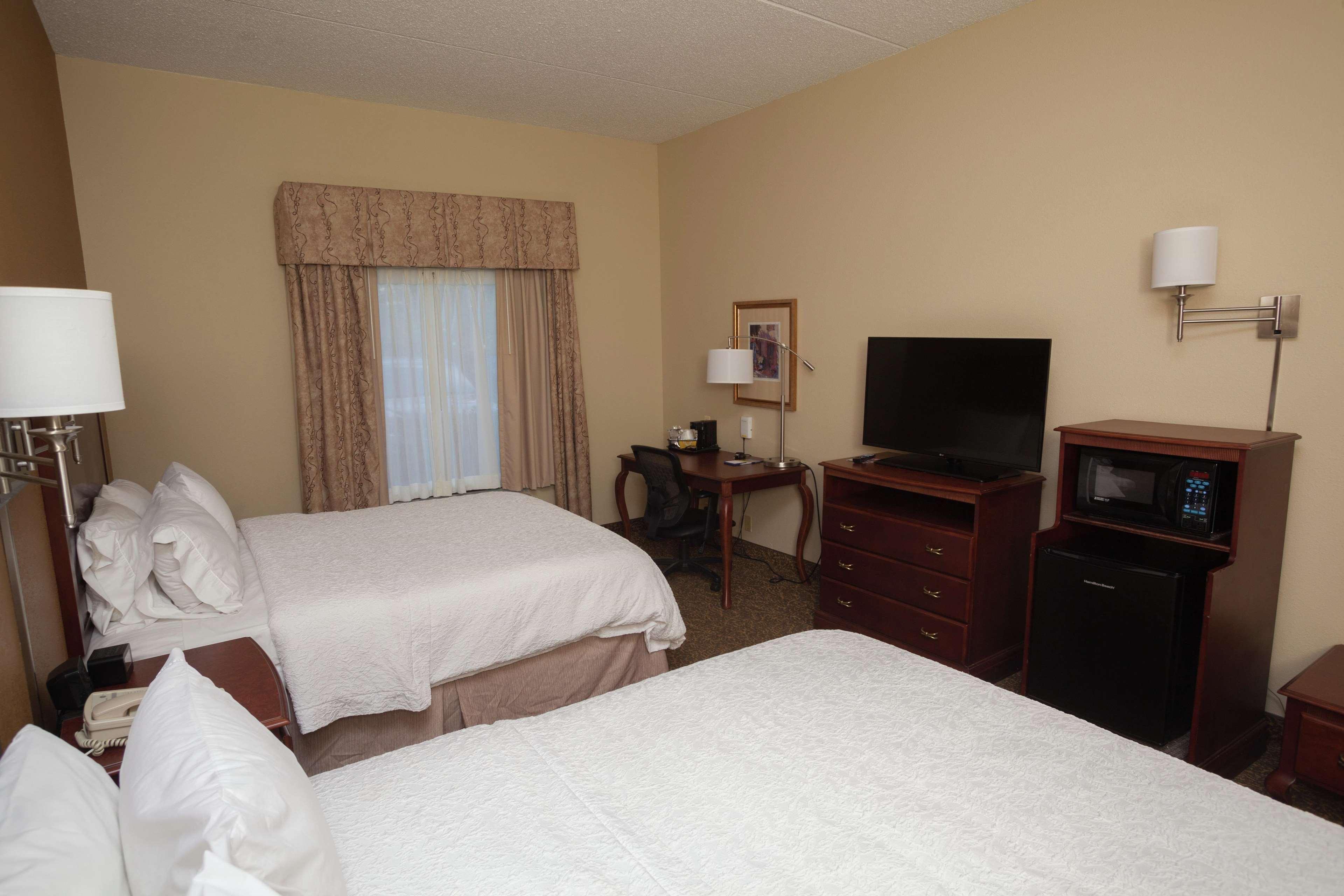 Hampton Inn Oneonta Eksteriør billede